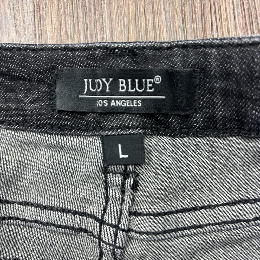 Judy Blue Cutoff Shorts Distressed Faded Black  Raw Hem JB150035 Women’s Size L - Picture 3 of 9